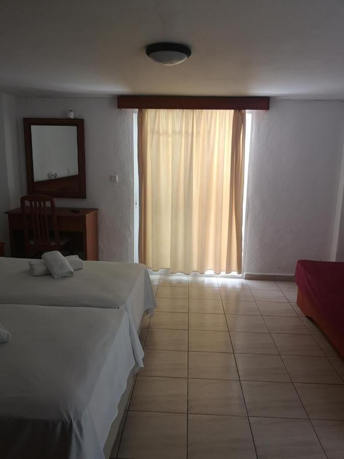 Gatos Beach Hotel Pefkochori Eksteriør billede
